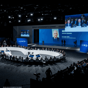 جمع المنتدى نخبة من العلماء الحائزين على جوائز نوبل وتورينغ