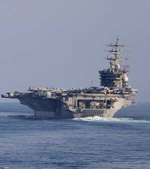 حاملة طائرات أميركية في مضيق هرمز_أرشيف