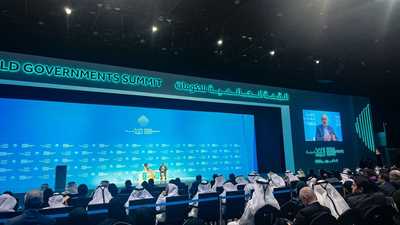 حاتم دويدار الرئيس التنفيذي لمجموعة &e