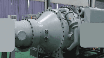 يبلغ طول الجهاز 4 أمتار