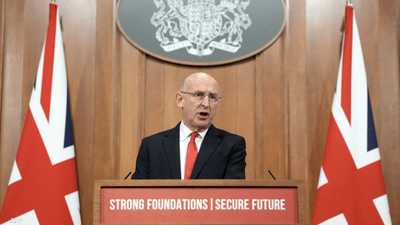 بريطانيا: اجتماع الناتو سيبحث تدابير الأمن في غرينلاند