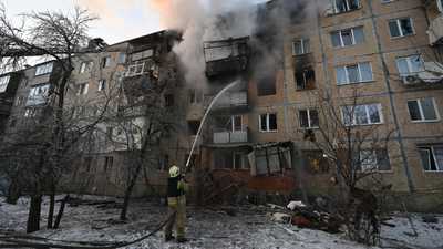 أرشيفية لضربة روسية على مبنى في خاركيف