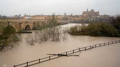 إصدار ثاني أعلى تحذير من العواصف في البرتغال وإسبانيا