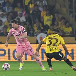 ميسي تألق أمام برشلونة الإكوادوري