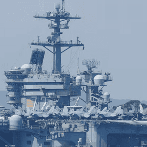 حاملة الطائرات الأميركية أبراهام لينكولن