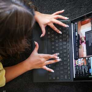 اتهامات لمنصات التواصل بالتسبب في أضرار للأطفال