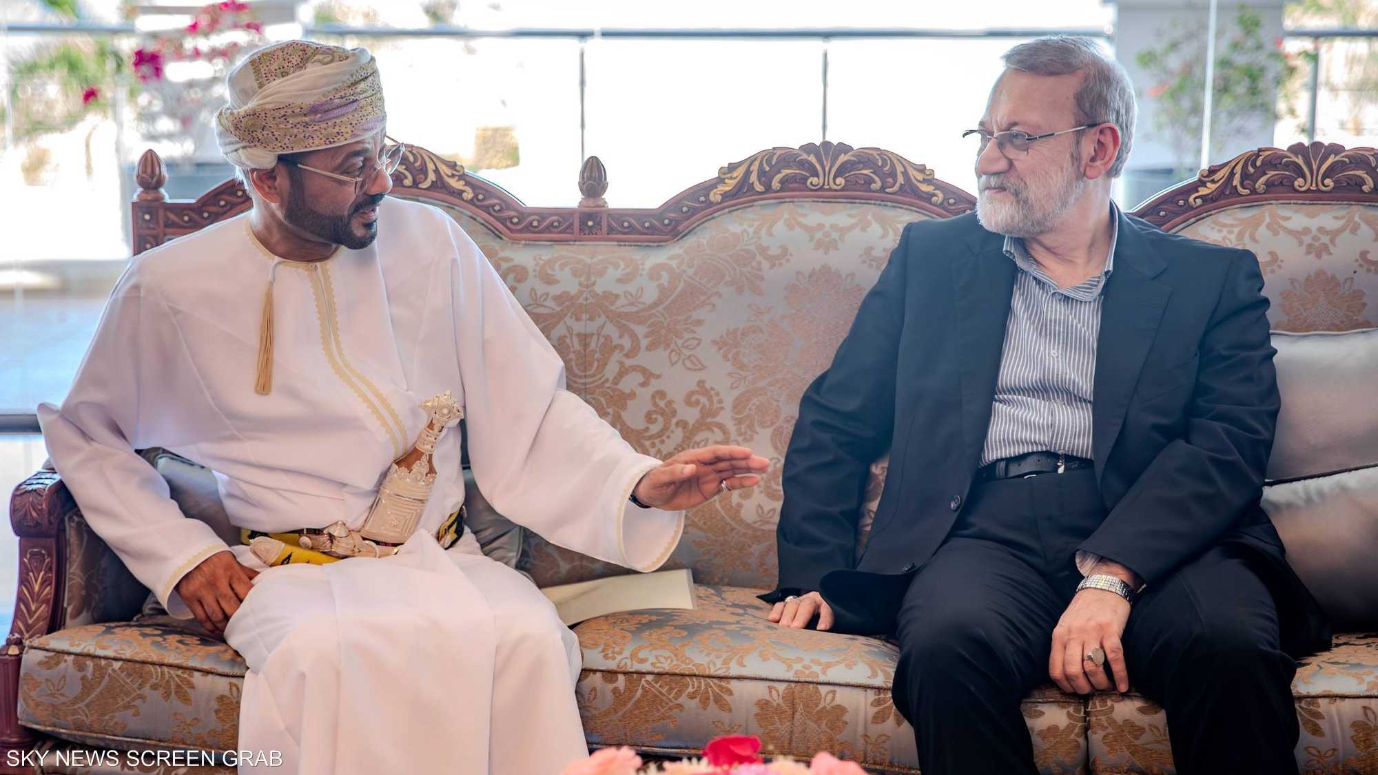 لاريجاني في مسقط لبحث الملف النووي قبل زيارة نتنياهو