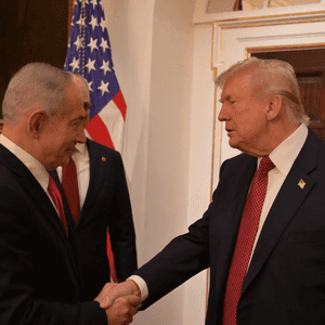 نتنياهو يلتقي ترامب لإجراء محادثات بشأن إيران