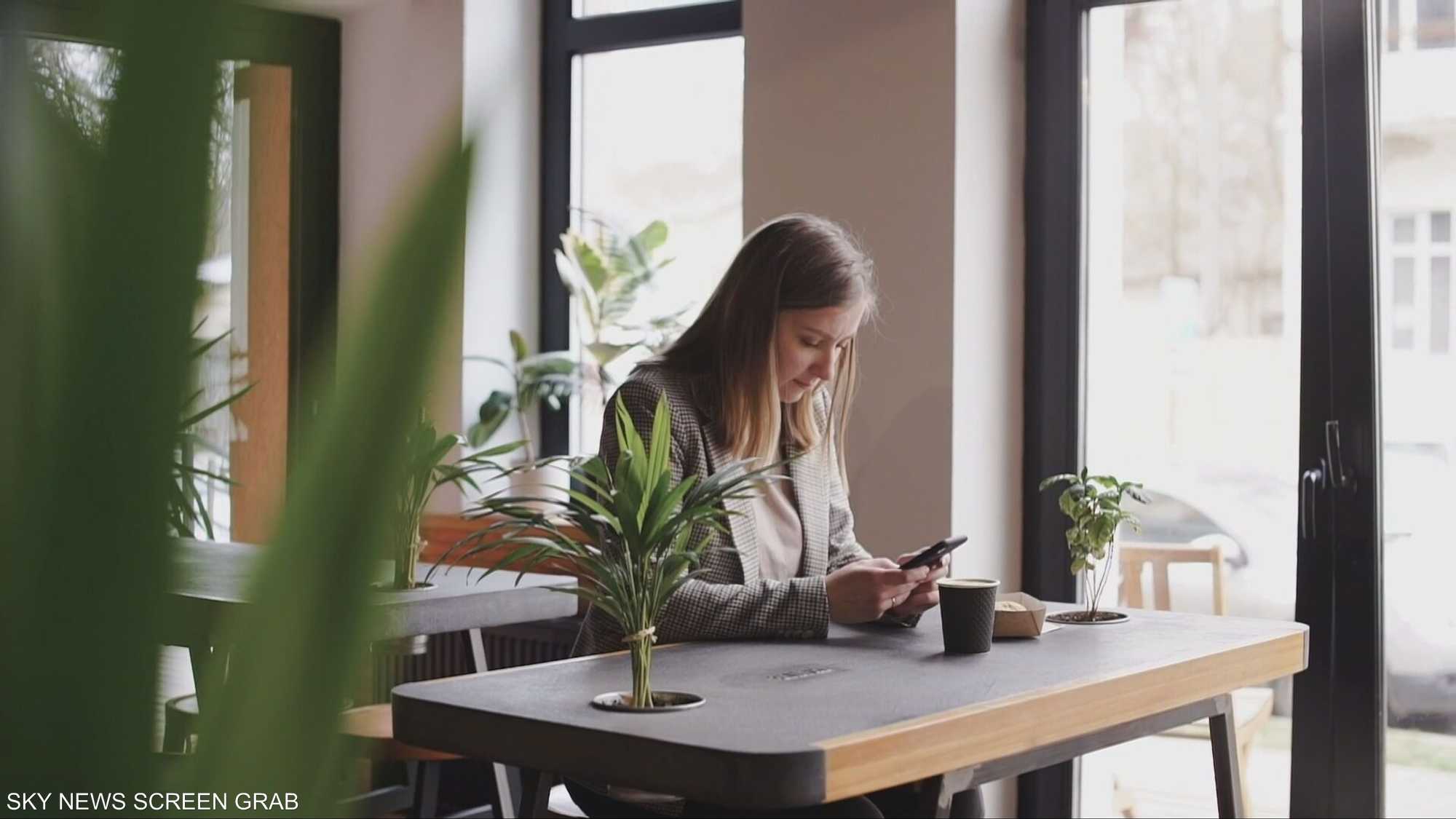 ما دور العوامل النفسية في تنامي ظاهرة الإدمان الرقمي؟