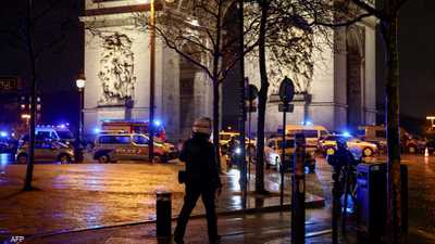 هجوم بسكين قرب قوس النصر في باريس.. وفتح تحقيق "عاجل"