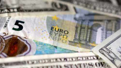 منافسة الديون السيادية.. هل يسحب اليورو البساط من الدولار؟