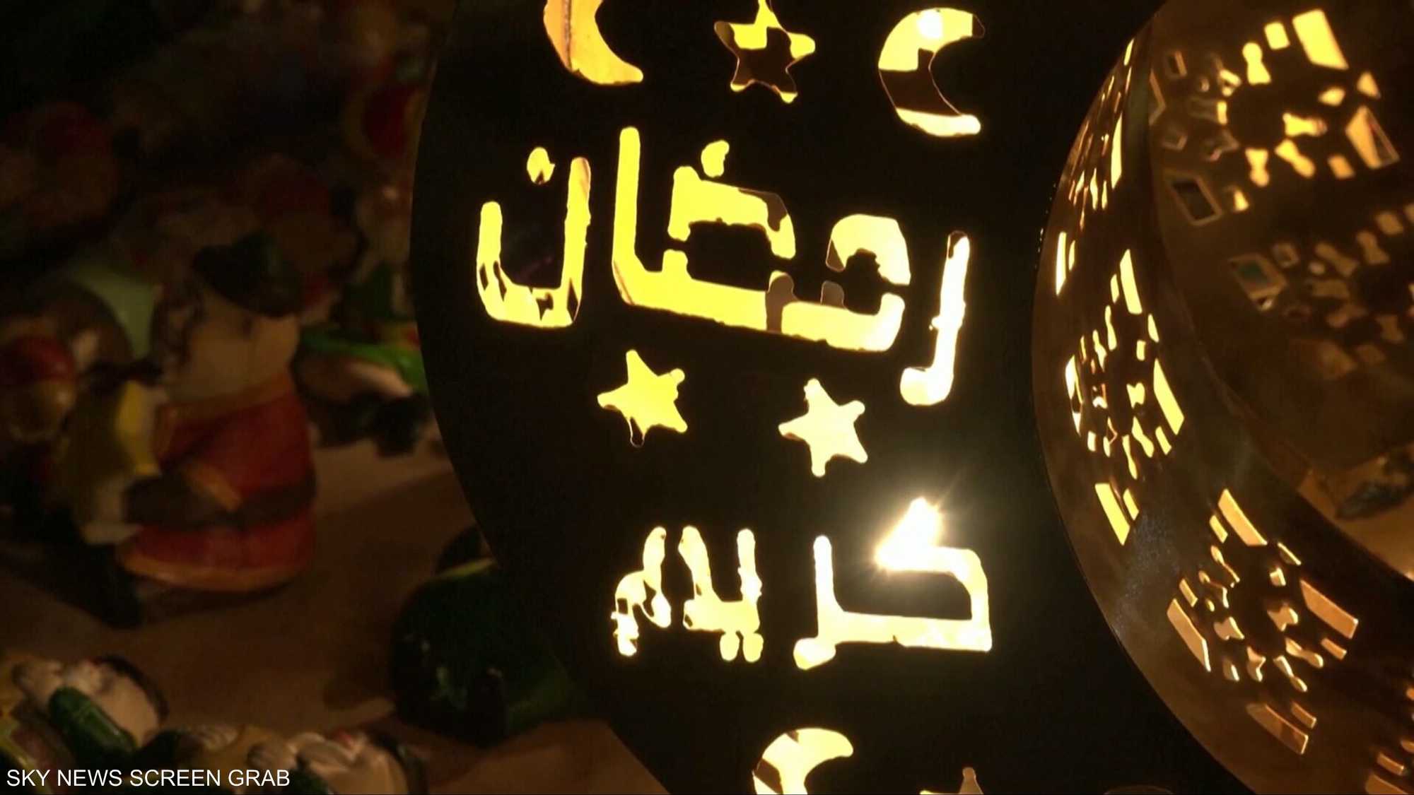 تجهيز البيت لاستقبال الشهر الفضيل يخلق جو روحاني دافئ