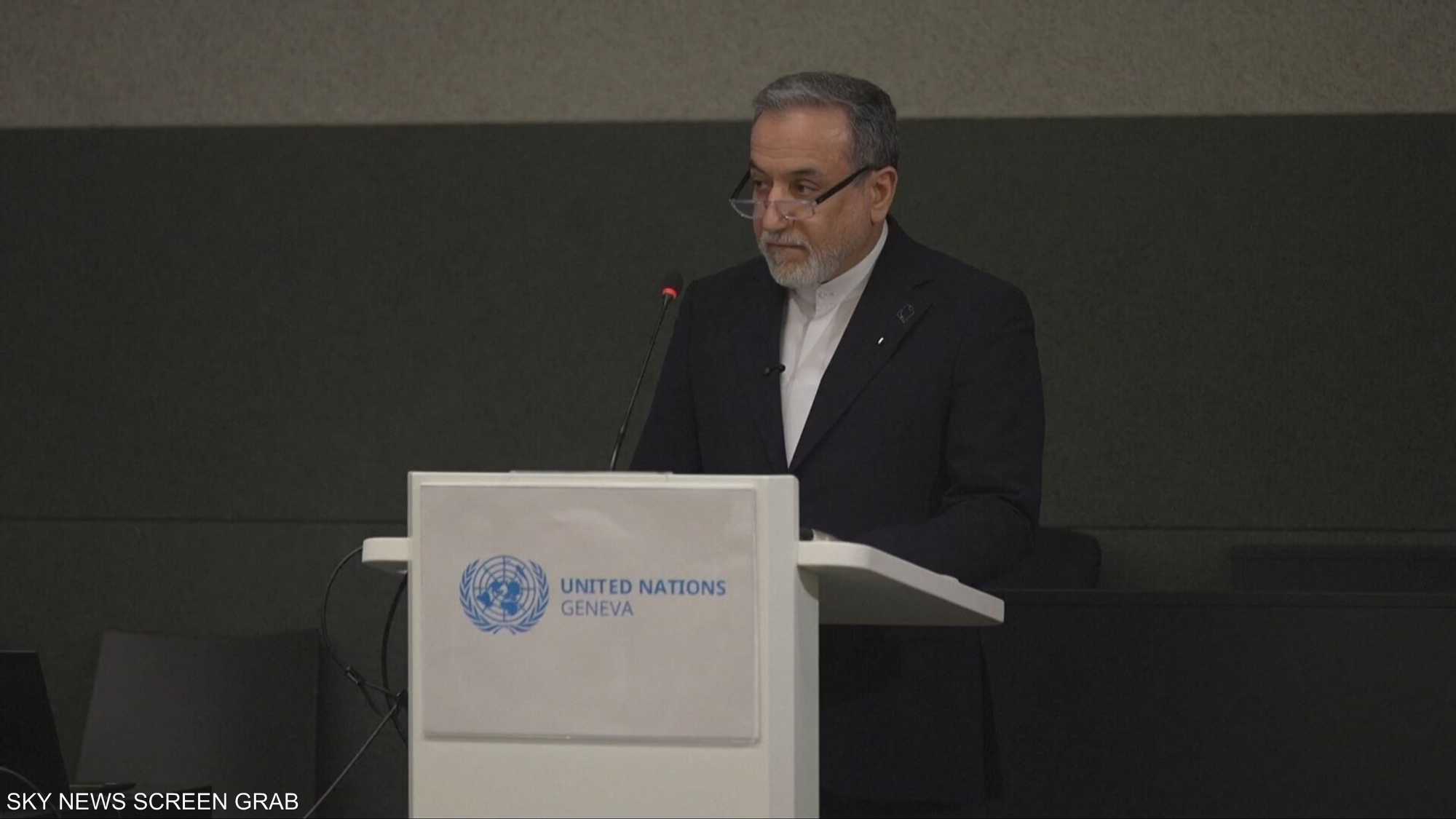 إيران وواشنطن.. تقدم في التفاوض ورسائل طمأنة نووية