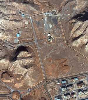 مداخل أنفاق غير مدفونة في مجمع أصفهان النووي