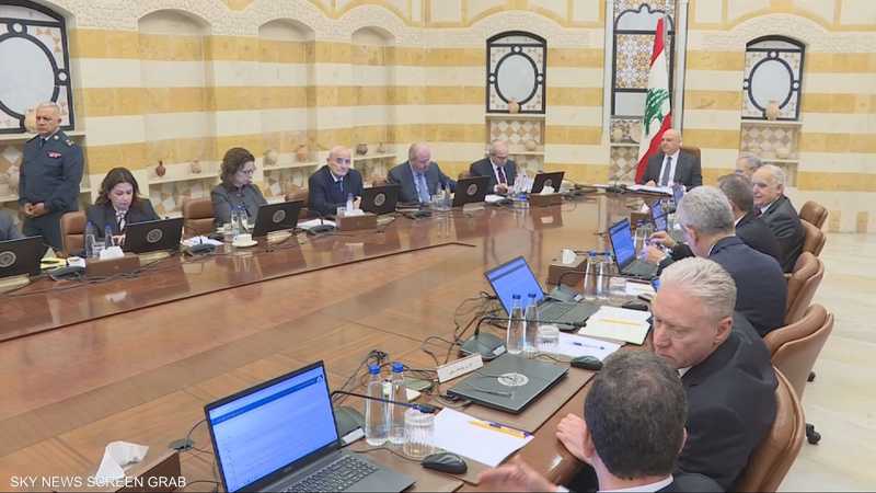 الحكومة اللبنانية تقر زيادات ضريبية لتمويل رفع الرواتب