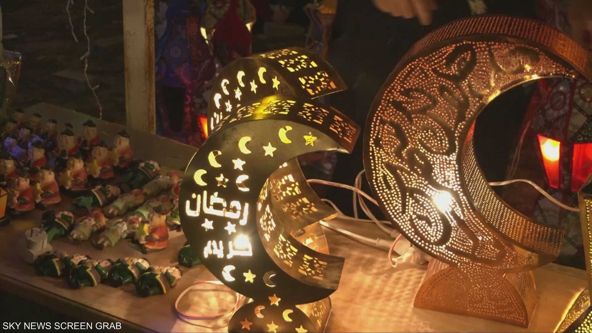 منصات التواصل تُبرز مظاهر الاستهلاك في رمضان