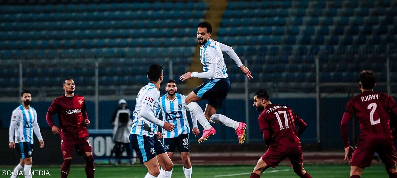 من المباراة بين الفريقين