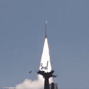 يُطلق عمودياً ويبلغ مداه 150 كيلومتراً