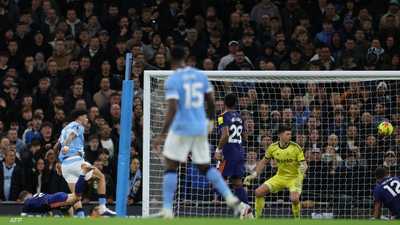 السيتي يهزم نيوكاسل ويشدد الخناق على أرسنال في "البريميرليغ"