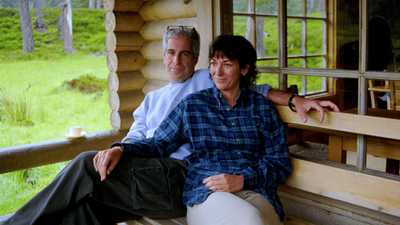 محامو ماكسويل يسعون لمنع نشر آلاف الوثائق المرتبطة بإبستين