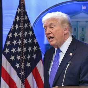 حذر ترامب من استمرار المحكمة في إصدار "القرارات السيئة"