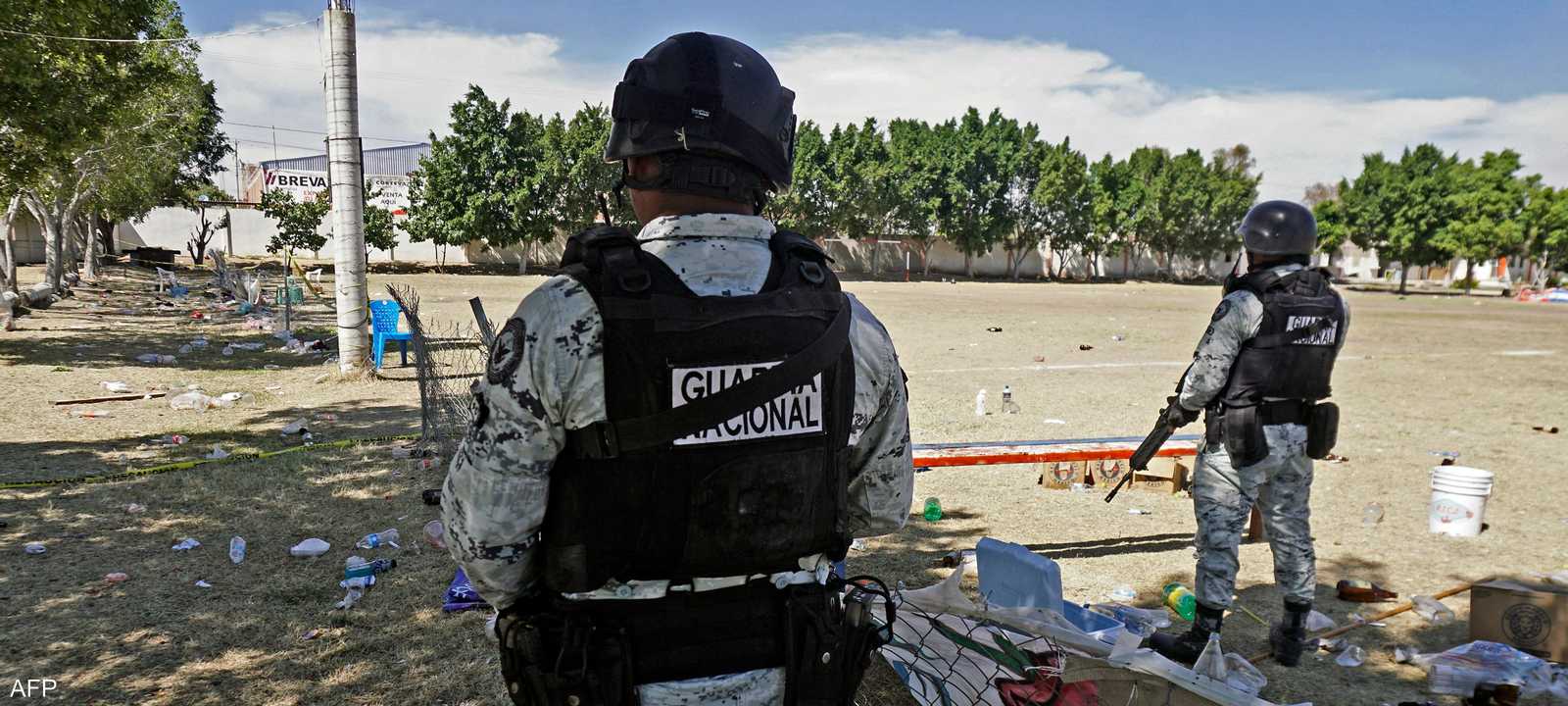 أفراد من الحرس المكسيكي في ملعب شهد عنف في وقت سابق_أرشيف