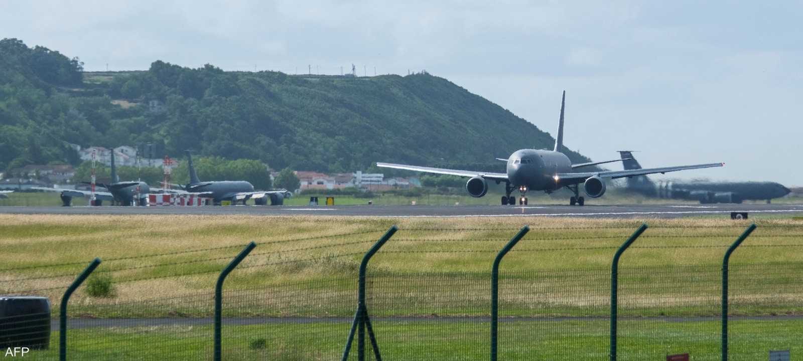 طائرة أميركية خاصة بالتزود بالوقود في قاعدة لاجيس_أرشيف