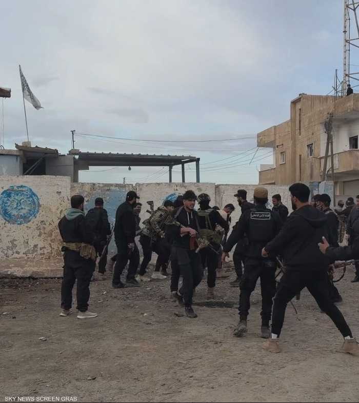 هجوم يستهدف مقر قيادة الجيش السوري في دير الزور