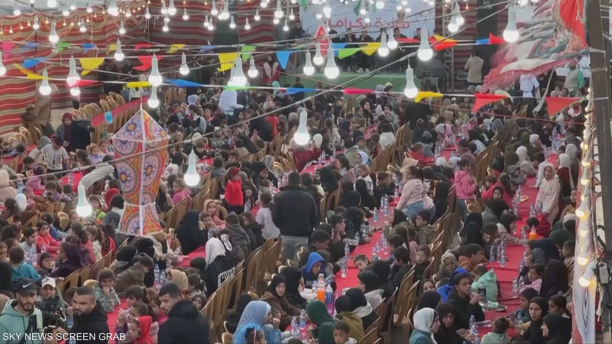 أكبر إفطار جماعي للأيتام في خان يونس