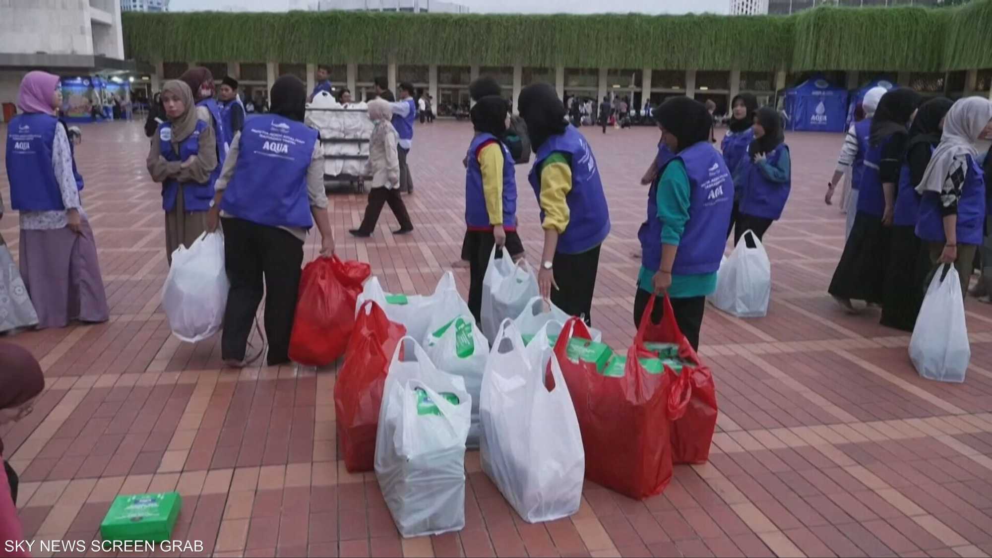 الشهر الفضيل فرصة لتعزيز القيم الإنسانية والعمل الخيري