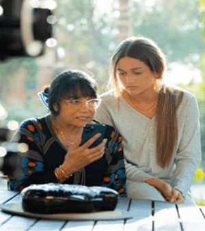 الفنانة سحر رامي