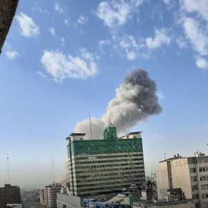 من القصف على إيران