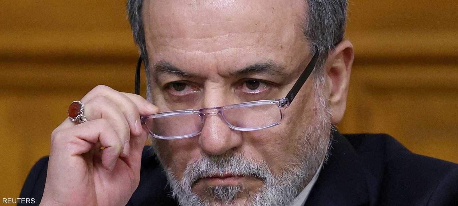 عراقجي أكد على حق إيران في الدفاع عن نفسها