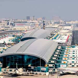 تم تفعيل فرق الاستجابة الطارئة في المطار فورا