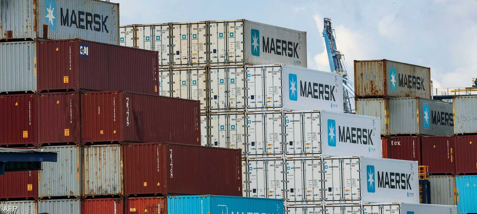 شركة ميرسك للشحن علقت رحلاتها عبر قناة السويس وباب المندب