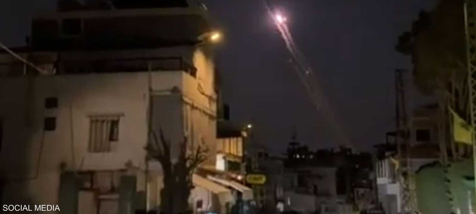 من الصور المتداولة لإطلاق "مقذوف" من لبنان