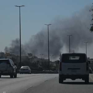 تصاعدت أعمدة الدخان من مقر السفارة الأميركية في مدينة الكويت