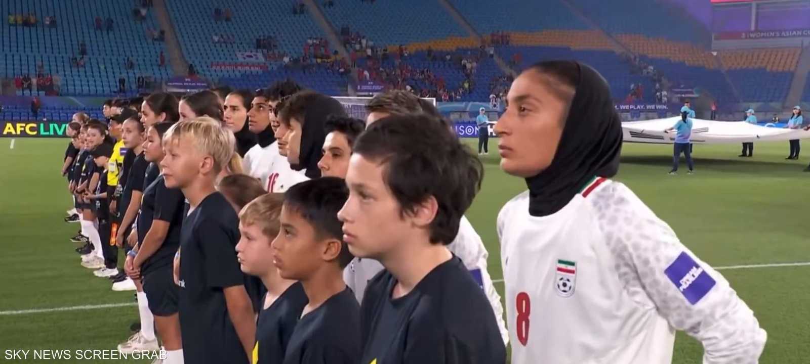 مقاطعة اللاعبات للنشيد الوطني