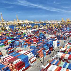 موانئ جبل علي تعمل بشكل طبيعي