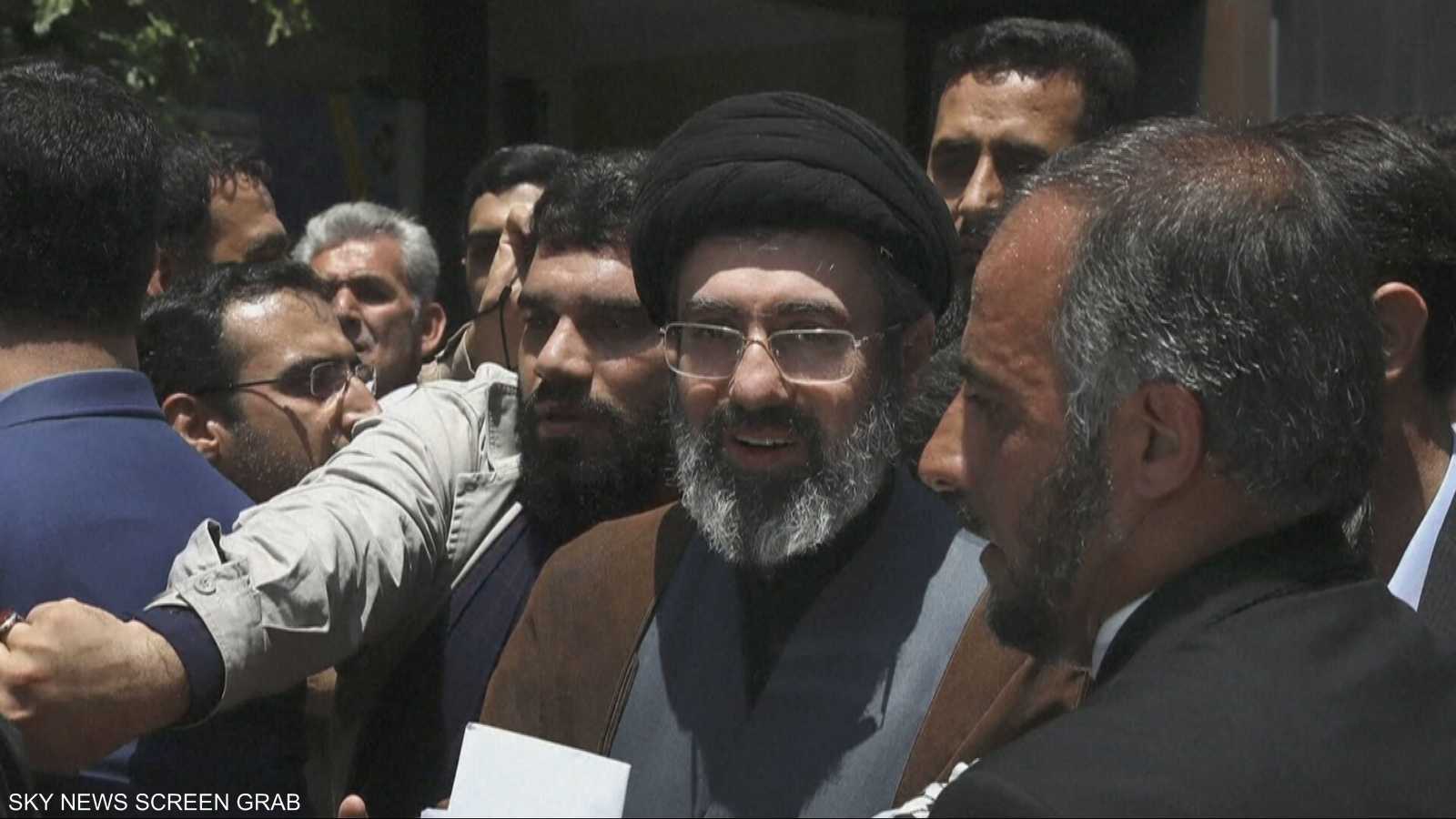 أميركا تترقب وريث خامنئي.. هل يتولى نجله مجتبى قيادة إيران؟