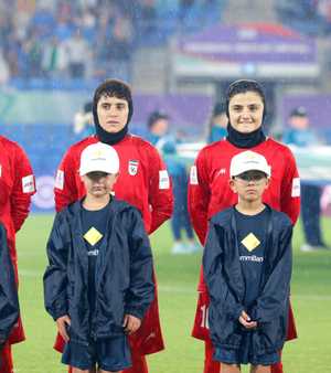 وافقت أستراليا على منح اللجوء لخمس لاعبات إيرانيات