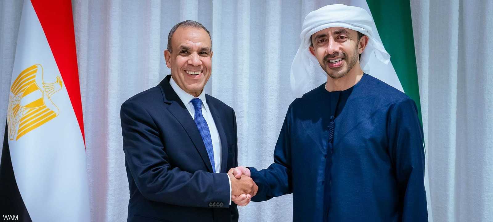 عبدالله بن زايد يستقبل وزير الخارجية المصري