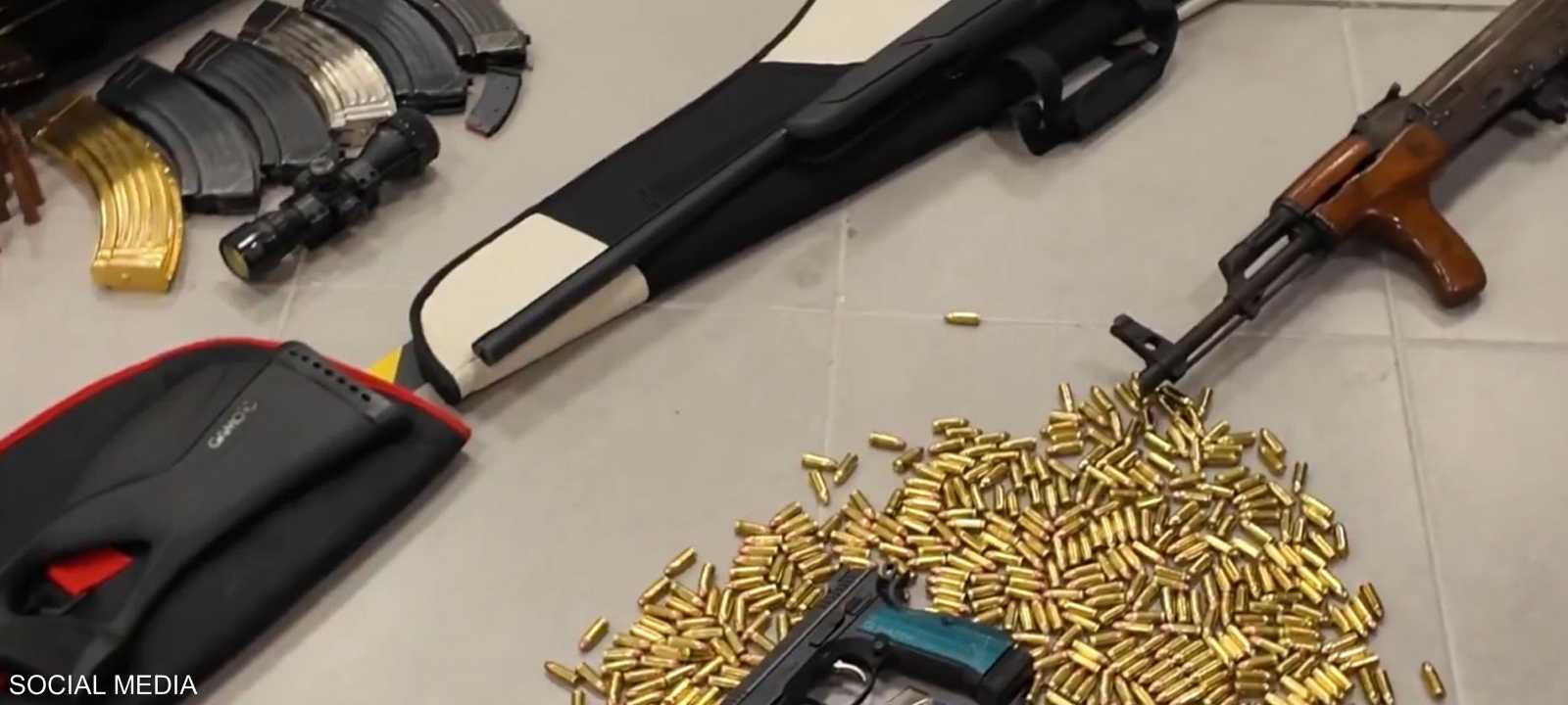 أسلحة ضبطت مع الجماعة الإرهابية