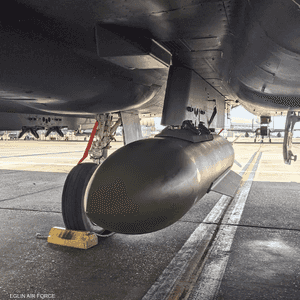 تستخدم هذه القنبلة ضد "الأهداف المدفونة بعمق"