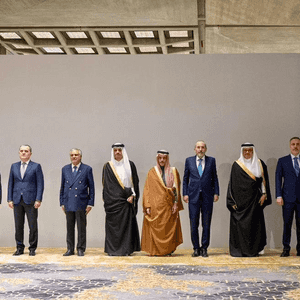 طالب المجتمعون إيران بوقف اعتداءاتها فورا