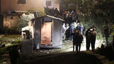 الشظايا وقعت فوق صالون تجميل