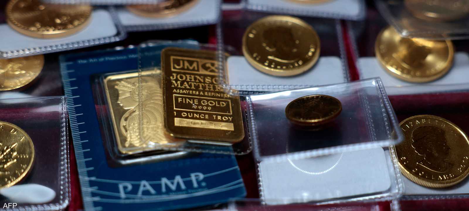 انخفض الذهب بأكثر من 3 دولارات في المعاملات الفورية