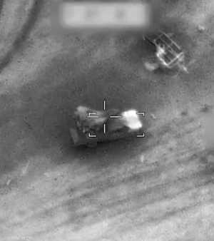 تواصل إسرائيل استهداف مواقع عسكرية إيرانية