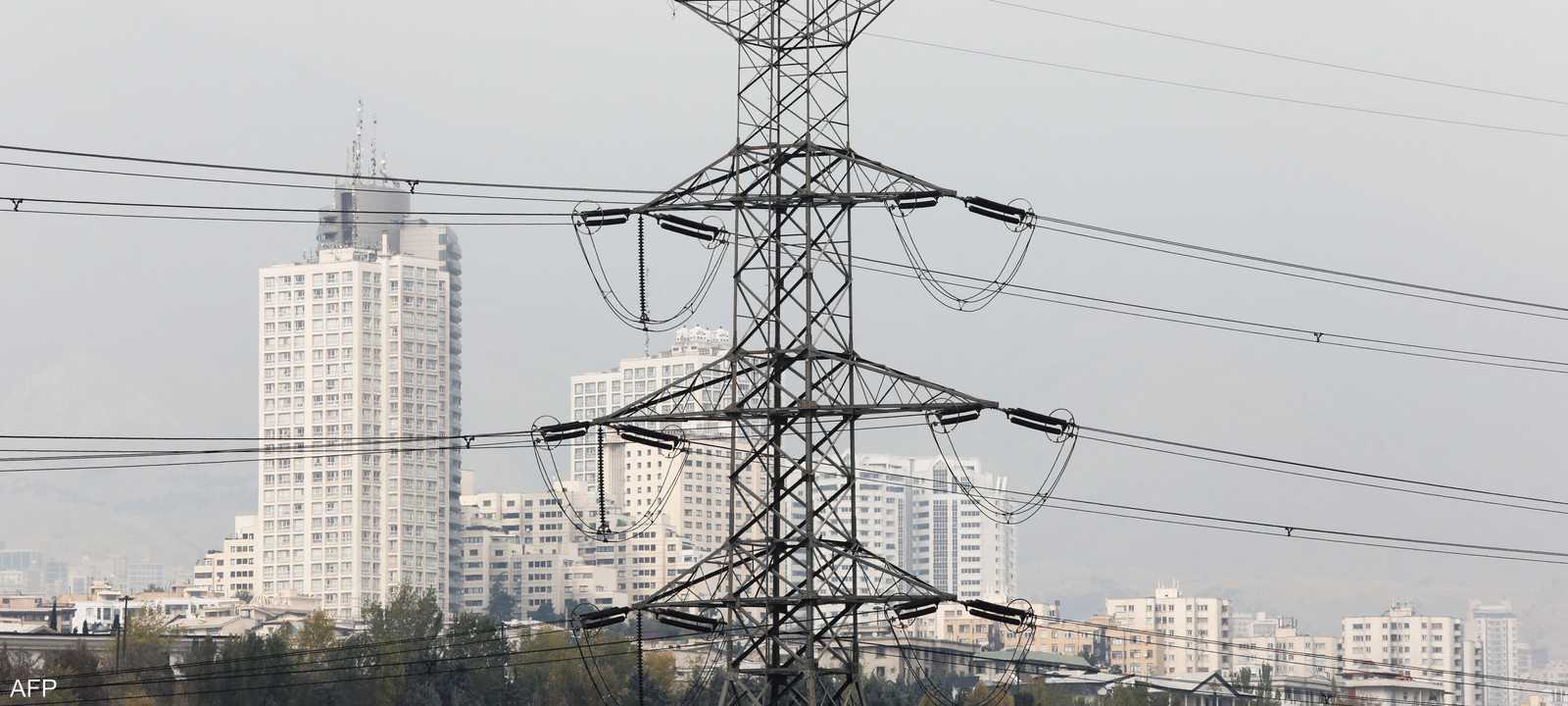 واشنطن أجلت استهداف البنية التحتية للطاقة في إيران