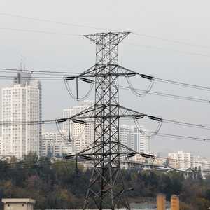 واشنطن أجلت استهداف البنية التحتية للطاقة في إيران